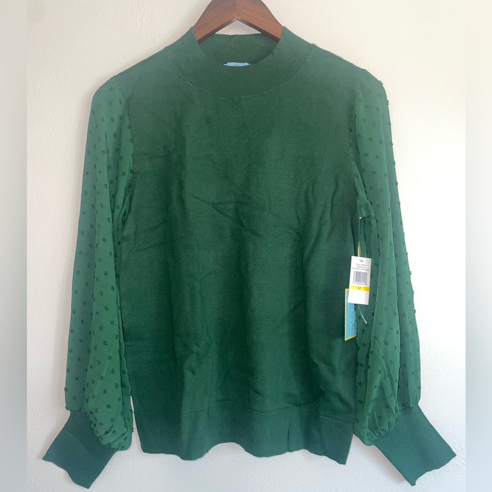 Cece Clip Dot Sleeve Sweater in Green Size Medium
